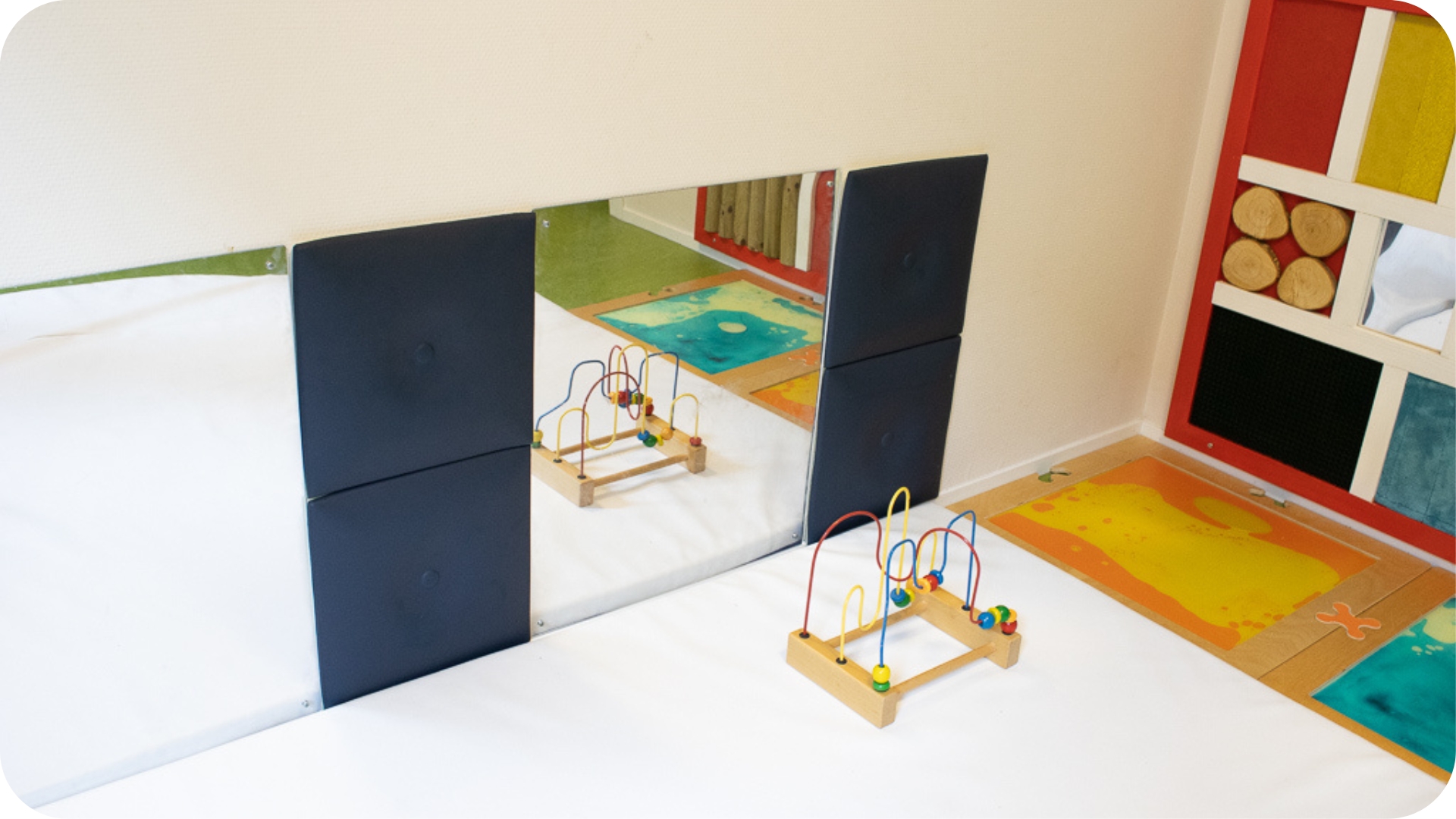 Miroir antichoc - ARTE VIVA - Miroirs pour jardins d'enfants et écoles